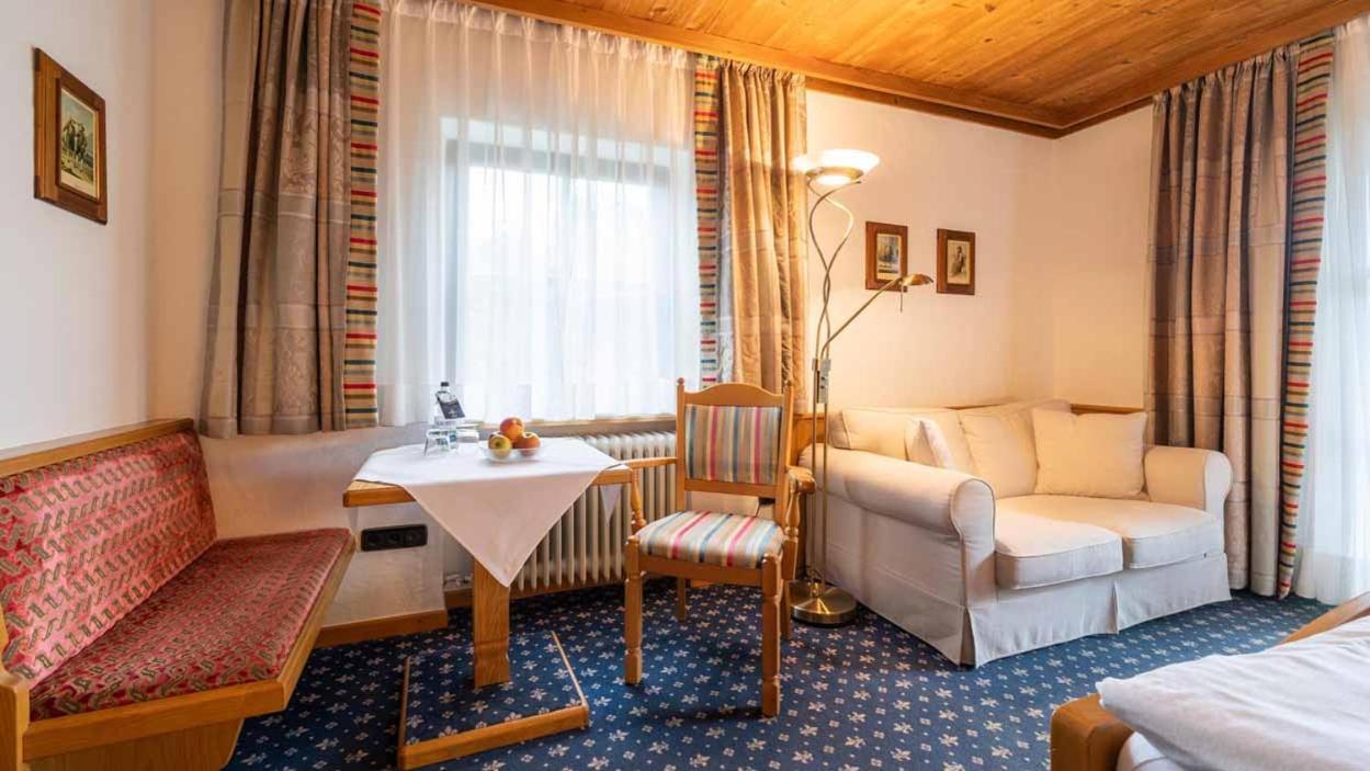 Hotel Alpina Hagnau Exterior photo