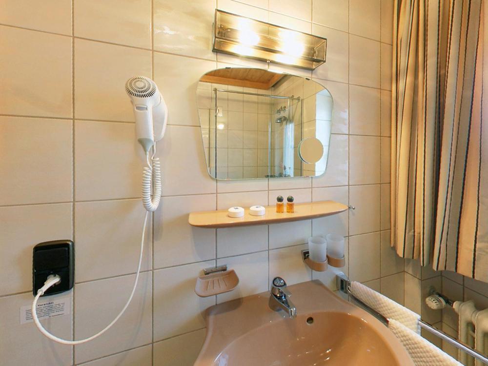 Hotel Alpina Hagnau Room photo